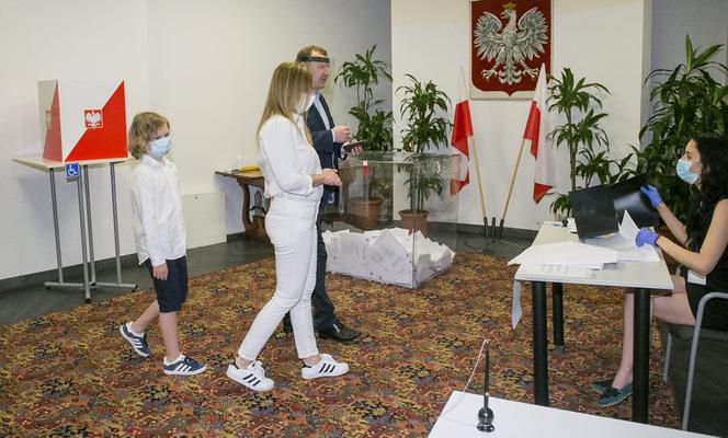 Wybory prezydenckie 2020. Jacek Kurski z rodziną