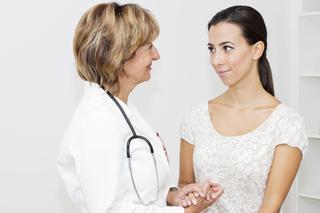 Kobieta u lekarza: czy Polki dbają o swoje zdrowie intymne? [WYNIKI BADAŃ]