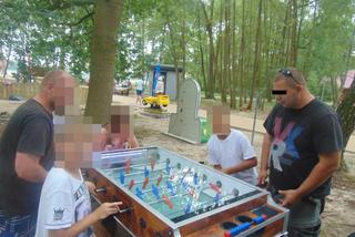 Skuwał dzieci w kajdanki i je gwałcił? Kim jest Marek M.?