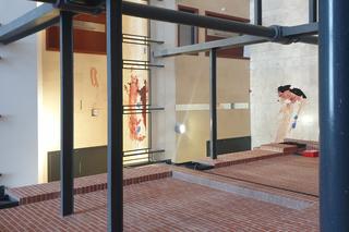 Makabra w Łodzi. Dwie osoby zadźgane na klatce schodowej