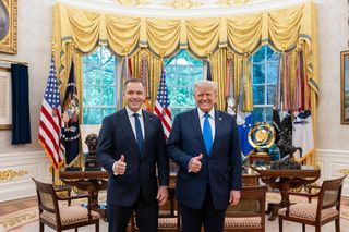 Donald Trump odniósł się w końcu do zwycięstwa Karola Nawrockiego. Pisze o szoku i sojuszniku