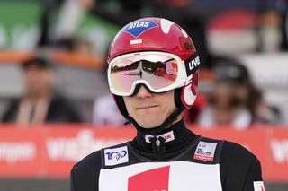 Kamil Stoch nagle wystosował pilny komunikat. Miał ważny powód. Wielkie poruszenie wokół skoczka