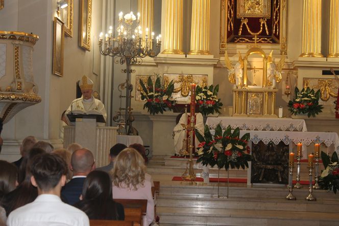 Jubileusz 40-lecia połączony był ze świętem szkoły, ponieważ obchodzi ona również 28. rocznicę nadania imienia.