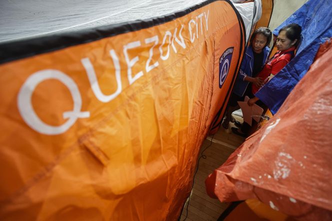 Supertajfun w Filipinach. Dwie osoby zginęły, ponad milion ewakuowanych