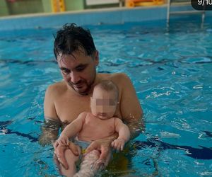Daniel Martyniuk szaleje z synkiem na basenie. Nowy rozdział w życiu?