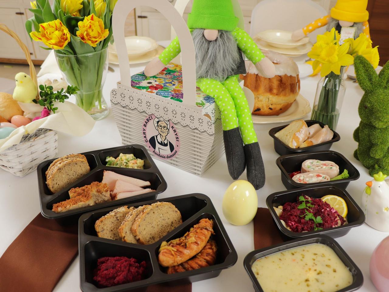 1000 wielkanocnych koszyczków dla seniorów z Płocka i Mławy