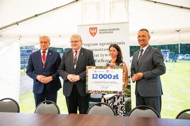 Szparagowa Stolica Polski! Tytuł oficjalnie trafił do Przemętu