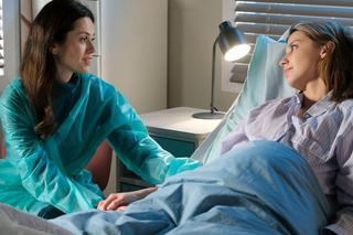 M jak miłość odc. 1808. Justyna (Magdalena Wieczorek), Kasia (Paulina Lasota)