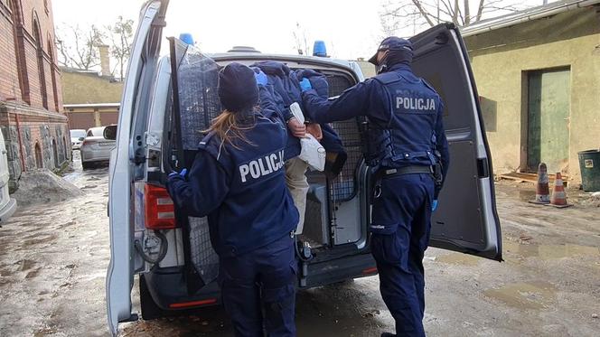 Porąbali Rysia przy kolacji