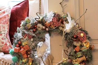 Świąteczny wieniec na Boże Narodzenie