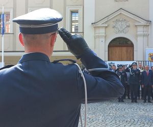 Trwają obchody Święta Policji w Lesznie. Świętują policjanci i policjantki