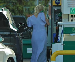 Małgorzata Kożuchowska jeździ autem za pół miliona w obcasach