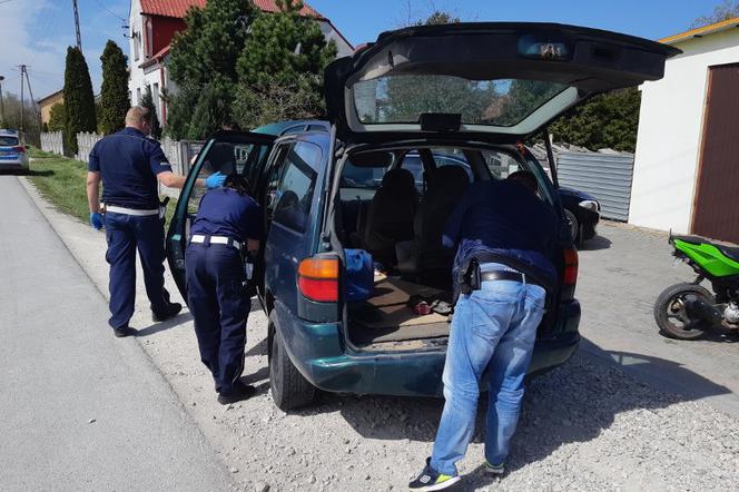 Pościg w Pińczowie. Kierowca ukrył się przed policją w kurniku