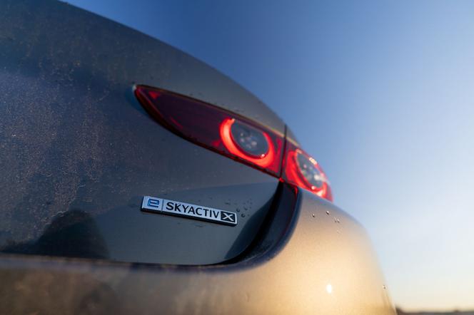 Mazda 3 Sedan Enso e-Skyactiv X