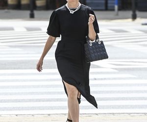 Małgorzata Kożuchowska jak z Matrixa. Mówi, co skrywa pod płaszczem