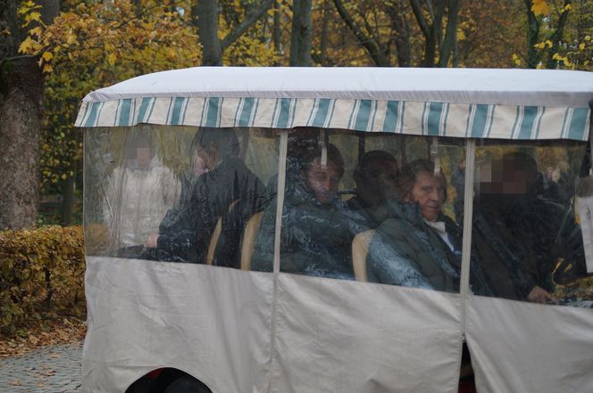 Zrobili z aktorów lalki