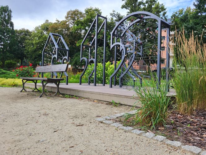 Miłość na kłódkę. Tu zakochani zostawiają symbol swoich uczuć!