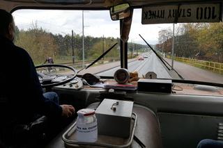 Kurs zabytkowym autobusem i rejs tramwajem wodnym