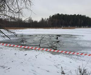 Konie utonęły w jeziorze. Pod zwierzętami załamał się lód