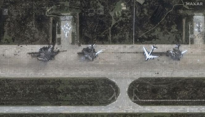 Zdjęcia satelitarne bombowców zniszczonych podczas operacji Pajęczyna.