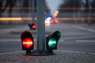 Wypadek na skrzyżowaniu Wernera i Malczewskiego. Co z ciężarną kobietą?