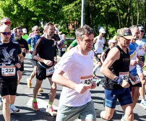 Piękne widoki i sportowa rywalizacja. W Dąbrowie Górniczej wystartował 17. Półmaraton Dąbrowski