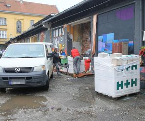 Obrońcy Stacji Praga protestowali pod urzędem