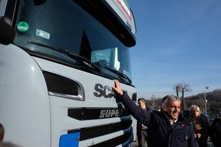 Polak kupił Irańczykowi ciężarówkę