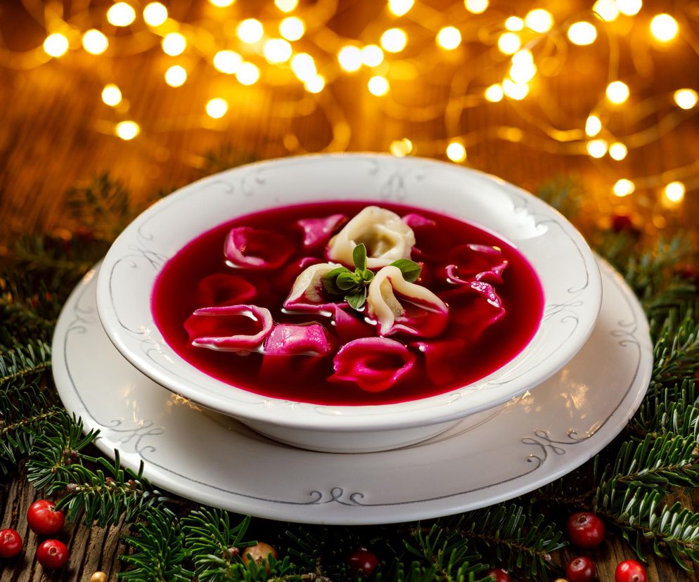 Plama z barszczu? Zrób to natychmiast, a ślad zniknie bez prania