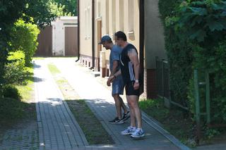 TUSK BIEGA W TRÓJKĄCIE.