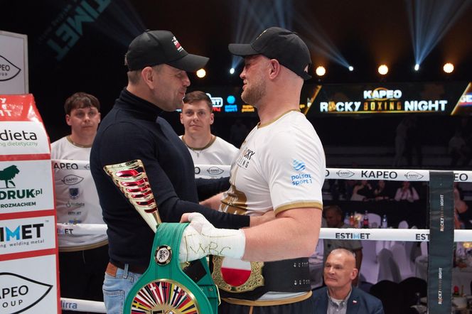 Karol Nawrocki i bokserzy