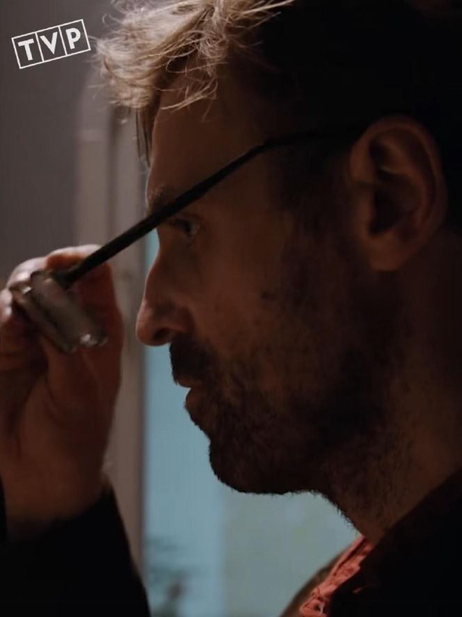 M jak miłość, odcinek 1883. Dariusz Hoffman (Mateusz Rusin)