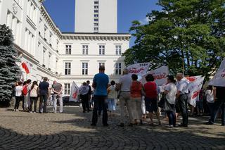 Protest budżetówki z Solidarności w Bydgoszczy [ZDJĘCIA]