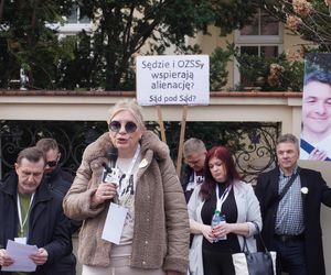 Protest rodziców i dziadków w Warszawie (7.03.2025)