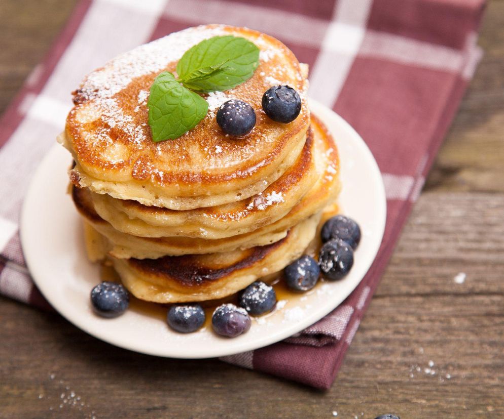 Proste placuszki z kaszy manny. Bez jajek i mleka, pyszne i łatwe 