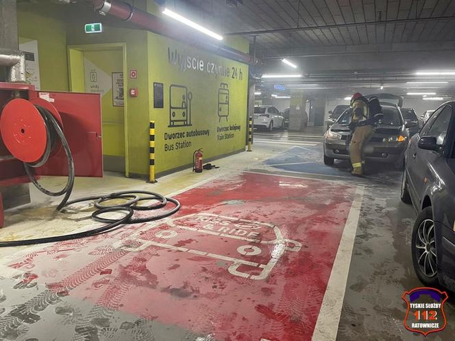 Pożar na parkingu pod Galerią Katowicką
