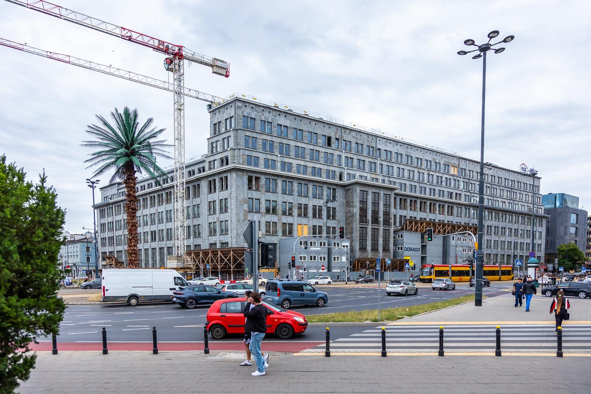 Gmach Banku Gospodarstwa Krajowego w Warszawie w trakcie remontu