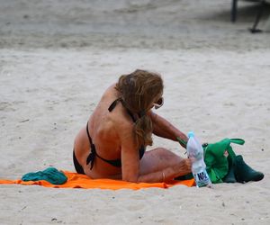 Agnieszka Fitkau-Perepeczko na plaży w Sopocie