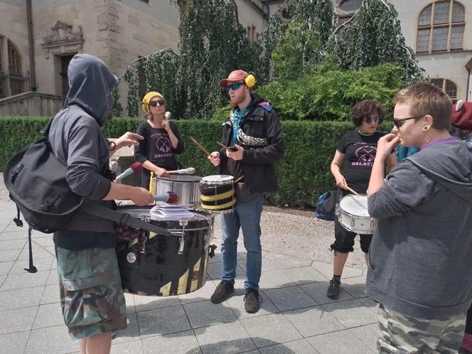 Protest studentów przed rektoratem UAM