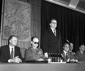 Quiz - historia PRL-u. Młodzież nie ma szans!