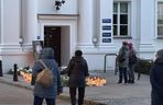 Społeczność UW pożegnała zaatakowaną pracowniczkę (8.05.2025)
