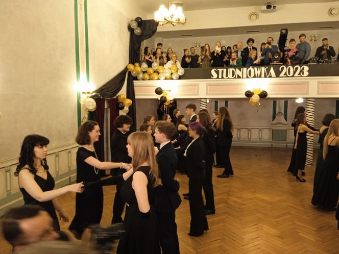 Studniówka 2023 w II LO w Poznaniu