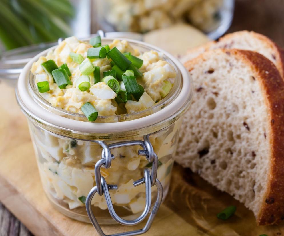 pasta z prażoną cebulką