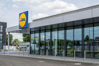 Lidl wyprzedaje magazyny. -50% na ubrania, ogromne zniżki na dodatki do domu i akcesoria