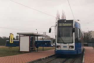 Ten tramwaj wyjechał na ulice Krakowa 25 lat temu! Znów pojedzie dawną trasą!