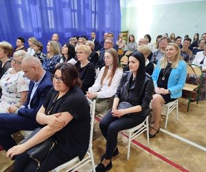 Uroczystość jubileuszowa w siedleckiej Dziesiątce była okazją do wspomnień