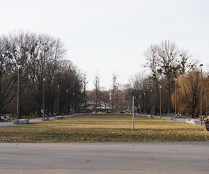 Mieszkańcy Lublina poczuli wiosnę. Na termometrach było ponad 20 stopni! Wiosenna odsłona Parku Ludowego w obiektywie