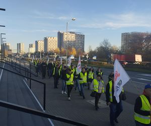 Protest w Katowicach. Tysiące związkowców na ulicach. Padły mocne słowa o „zbrodniczej ideologii”