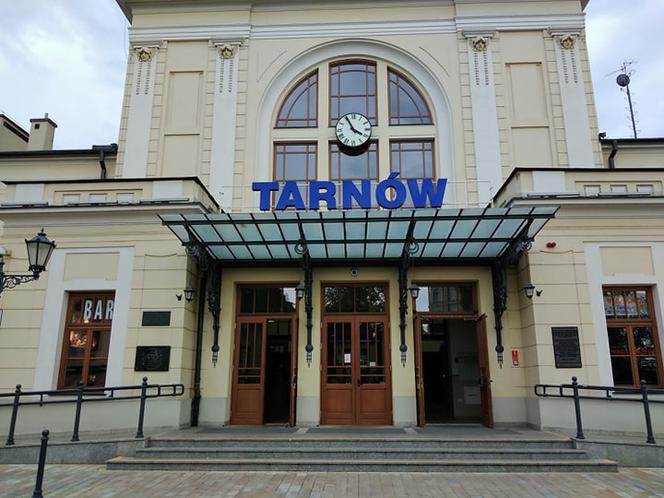 Tarnów. 80. rocznica pierwszego transportu do Auschwitz. Stąd wywożono ludzi na śmierć