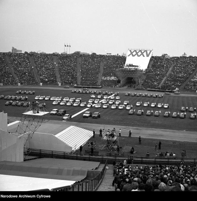 Manifestacja młodzieży na Stadionie X-lecia - 22 lipca 1979 r.